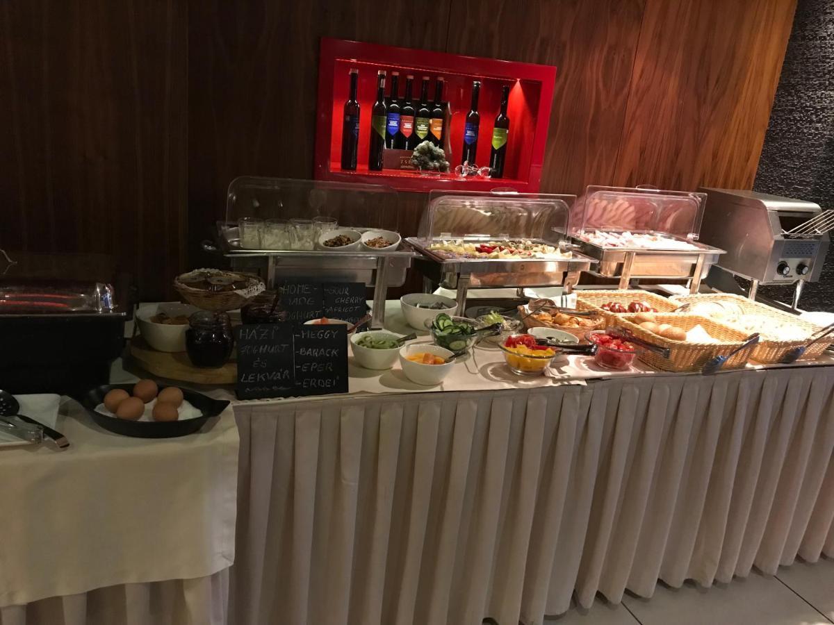 Szonyi Garden Hotel Pest Βουδαπέστη Εξωτερικό φωτογραφία